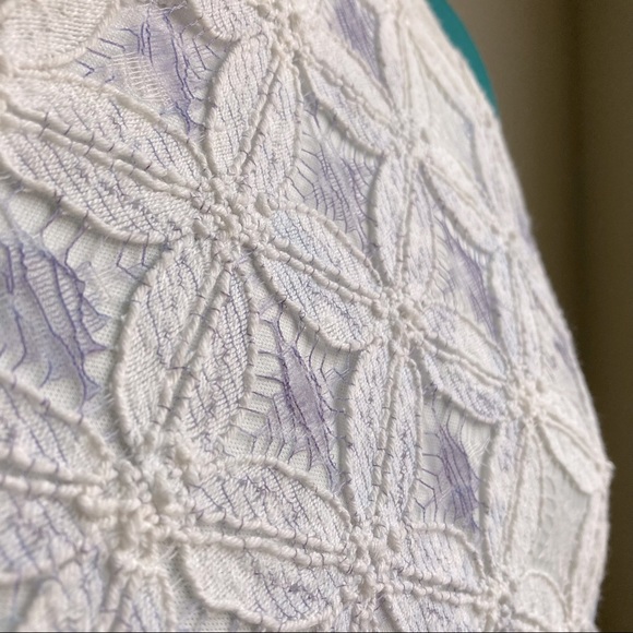 Floral Embroidered and Lace dress - Picture 4 of 6